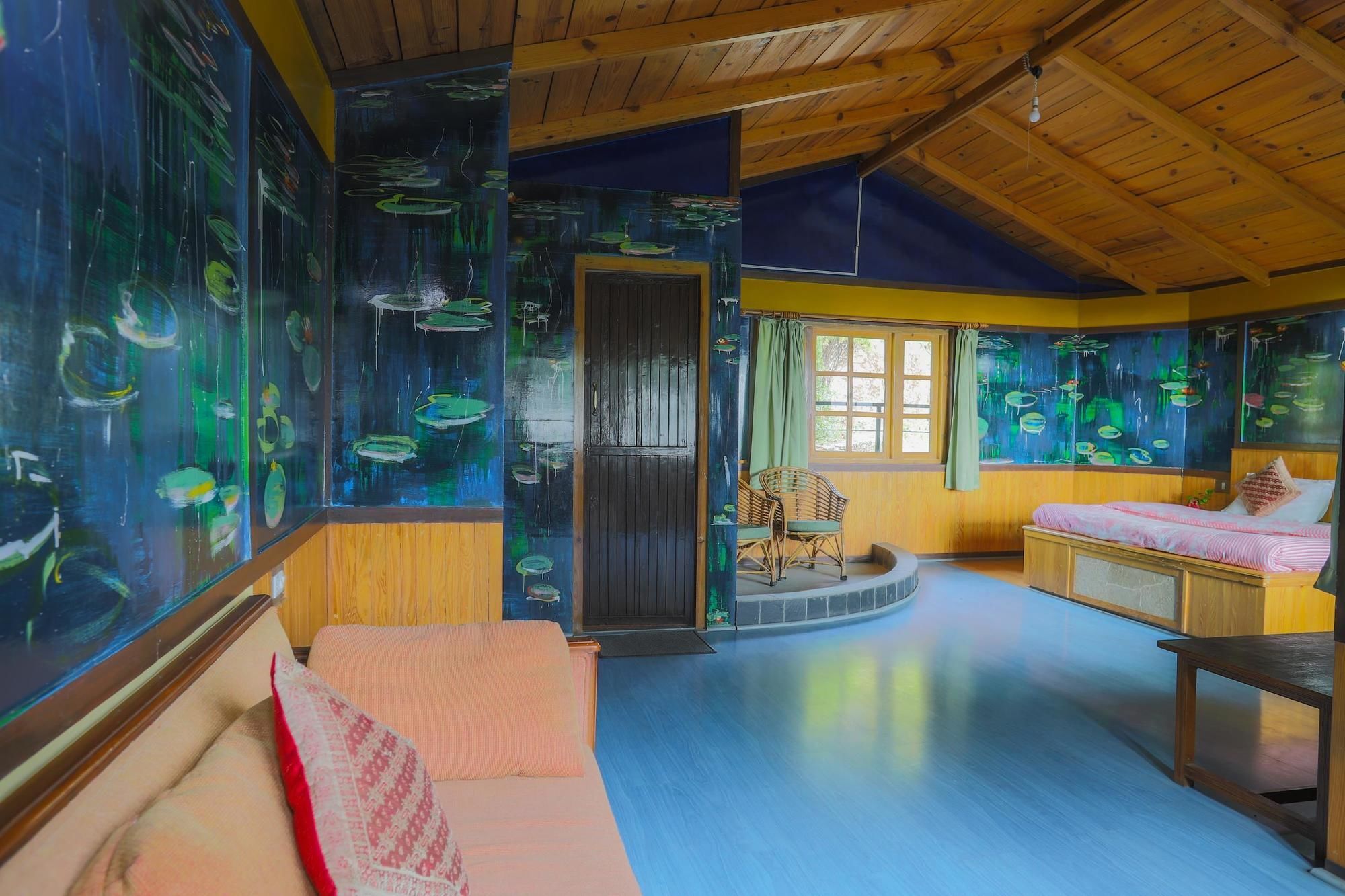 V Resorts The Nest Cottage Найнитал Экстерьер фото