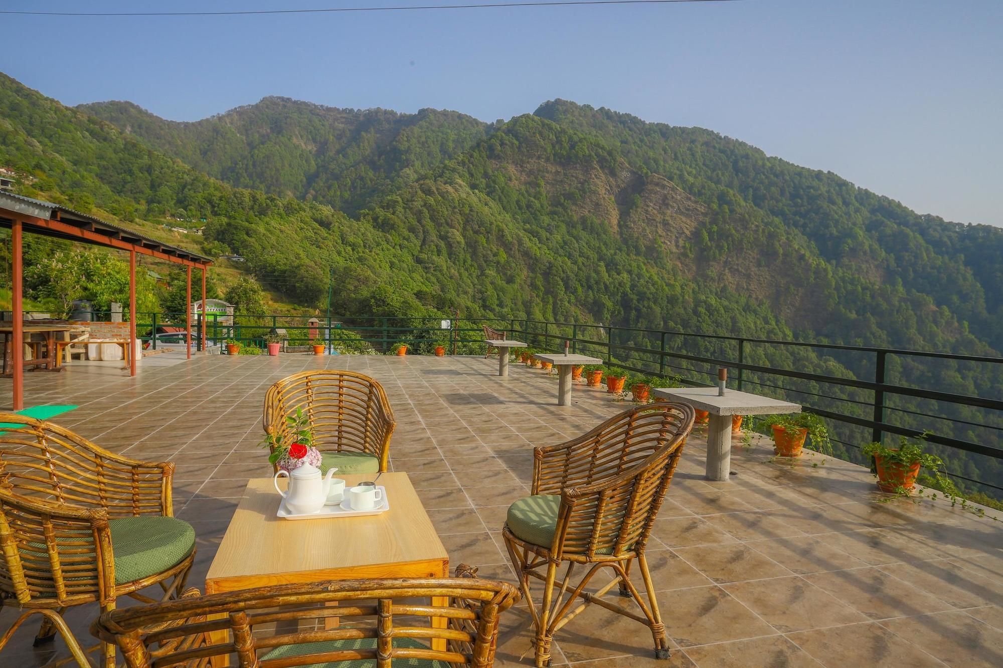 V Resorts The Nest Cottage Найнитал Экстерьер фото