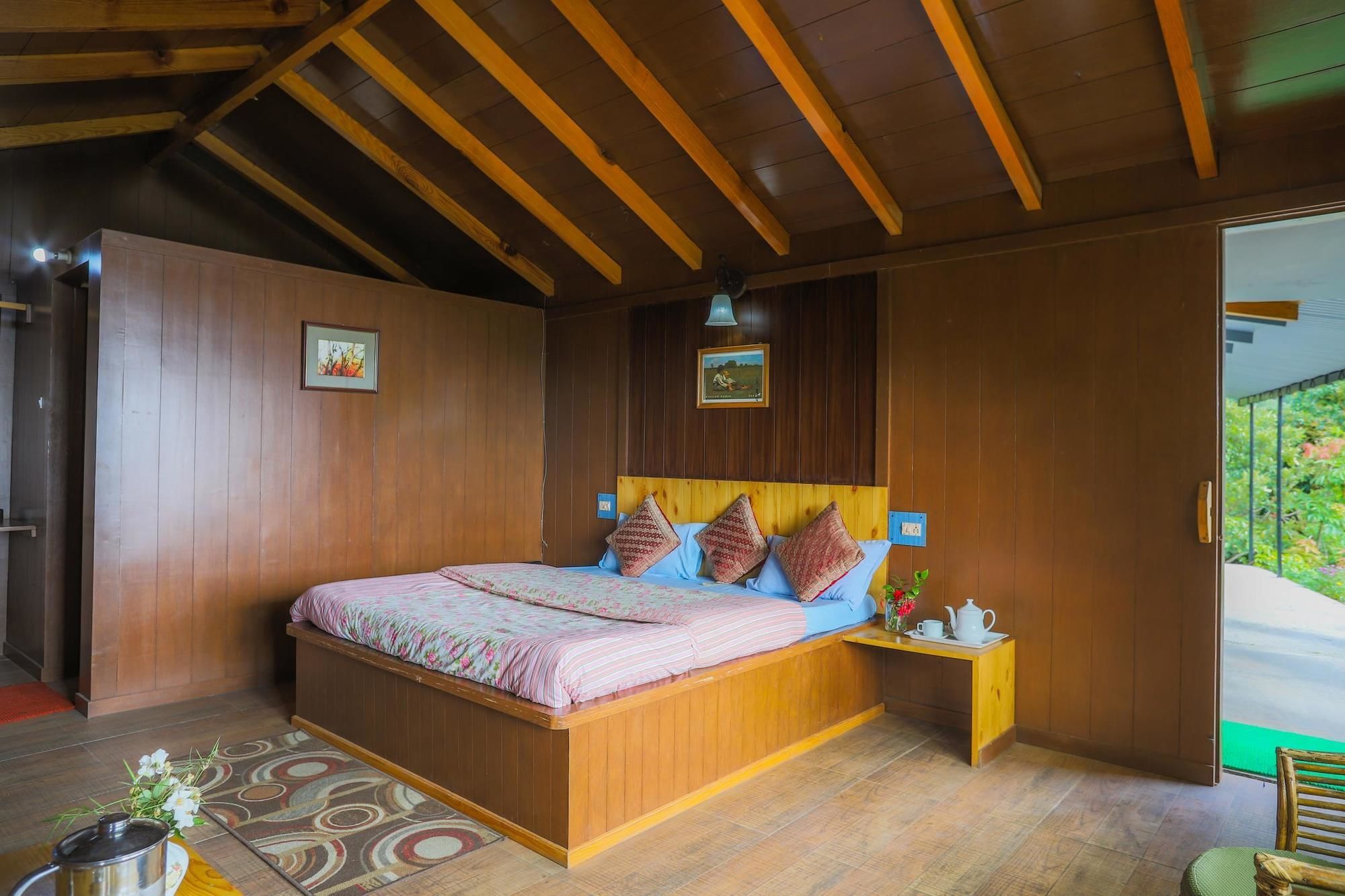 V Resorts The Nest Cottage Найнитал Экстерьер фото