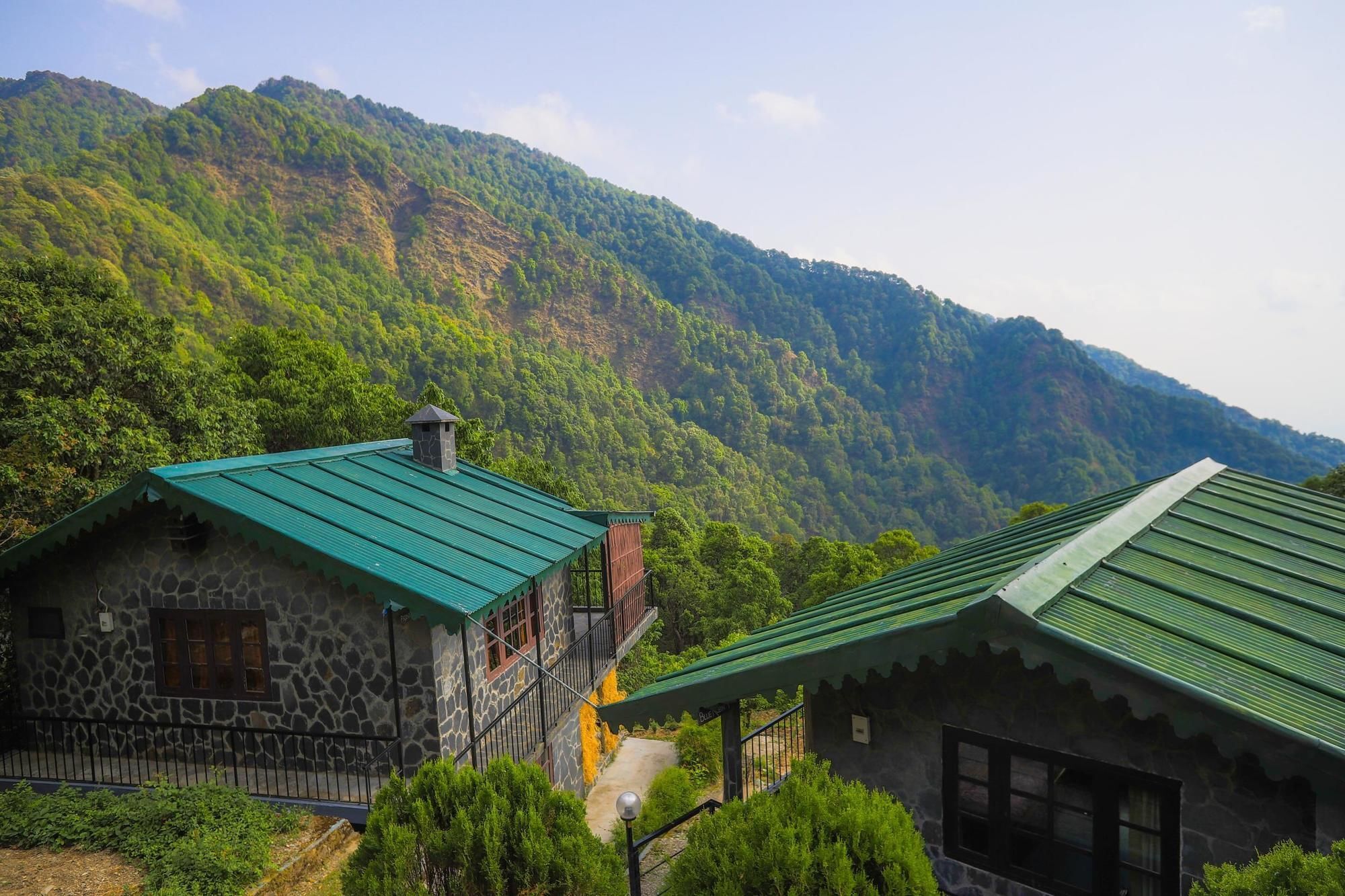 V Resorts The Nest Cottage Найнитал Экстерьер фото