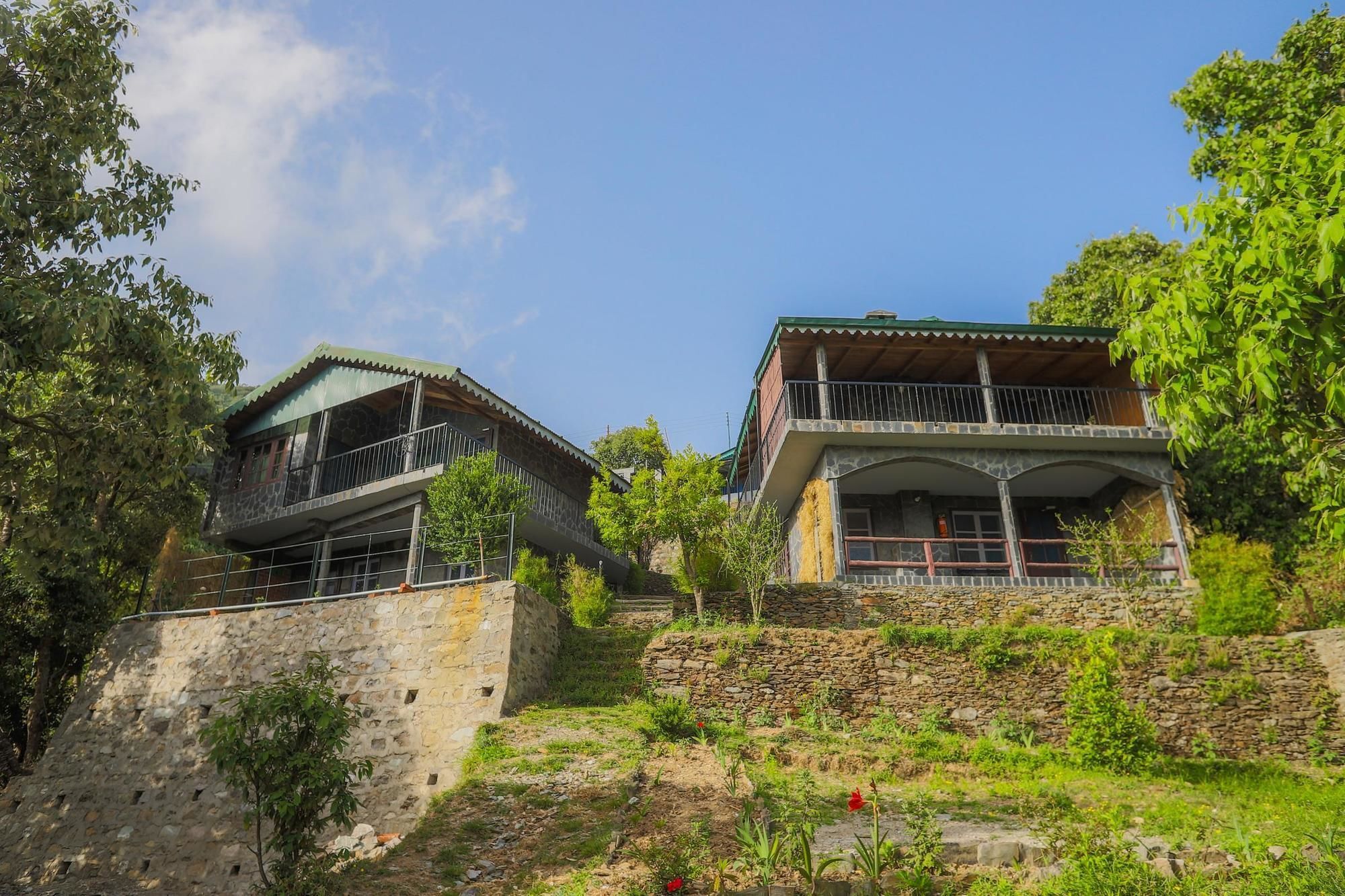 V Resorts The Nest Cottage Найнитал Экстерьер фото