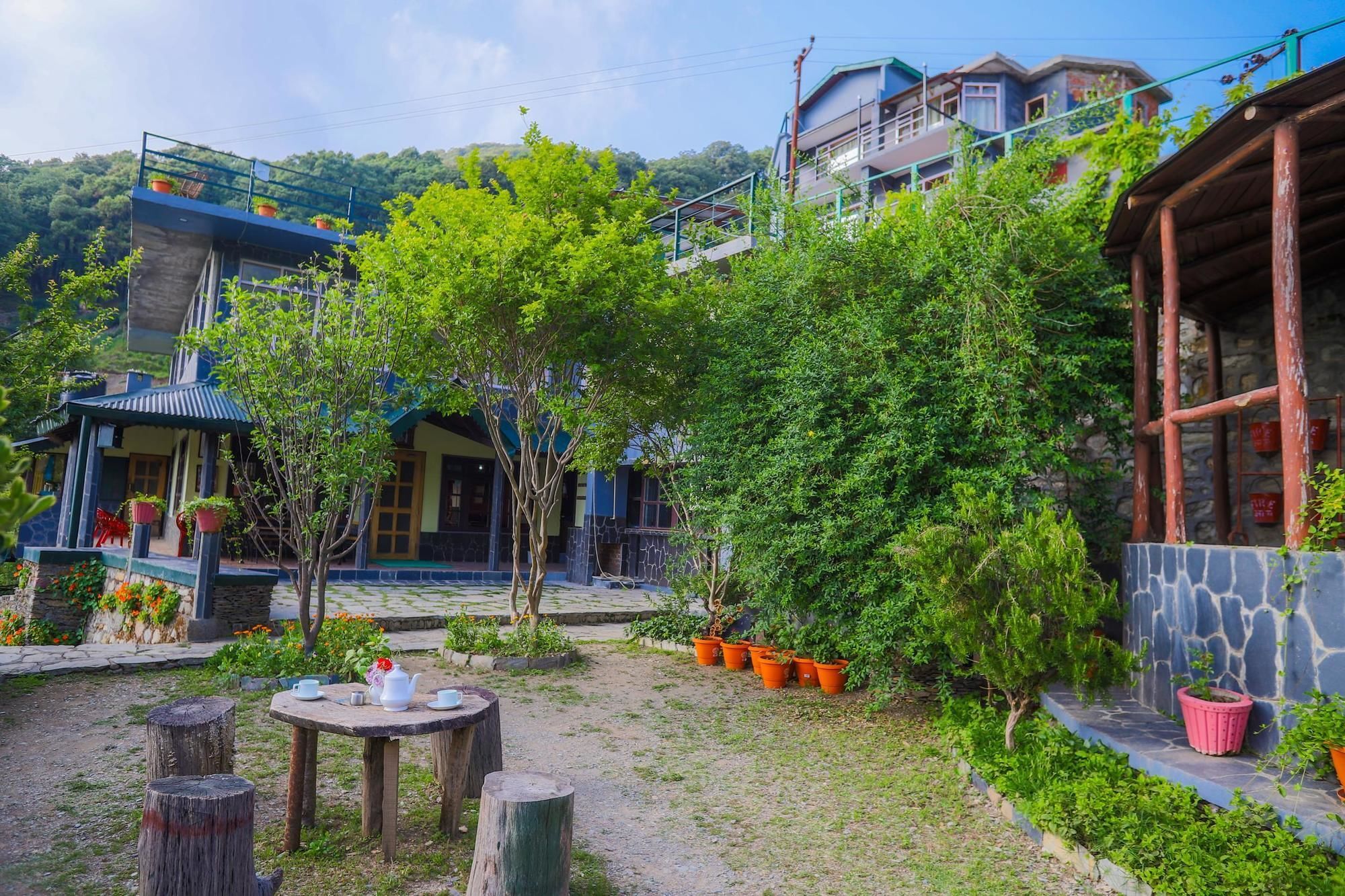 V Resorts The Nest Cottage Найнитал Экстерьер фото